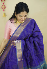 Violet Purple with Bluish Grey - Vaibhogam - Pure Silk Cotton with Kattam Body with Zari Border